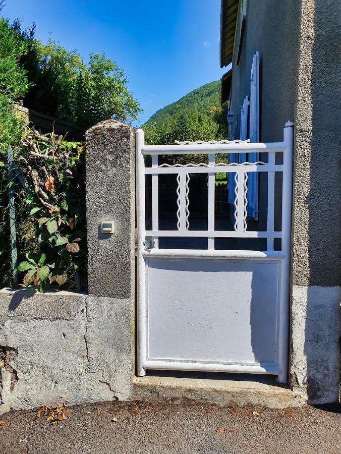 Idealement Situe, Spacieux Et Agreable, Parking Gratuit Et Classe 3 Etoiles ม็อนด์ ภายนอก รูปภาพ